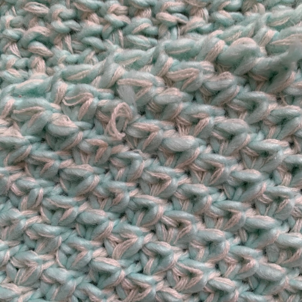 Old Navy Chunky Knit Scarf - Picture 6 of 6